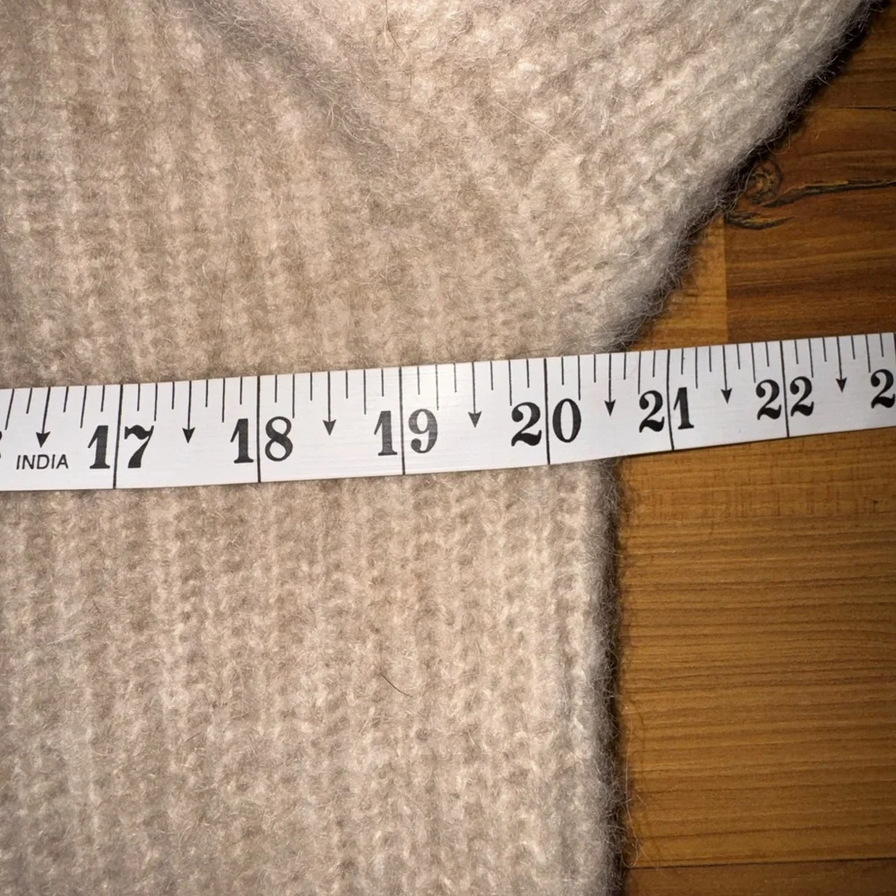 Soft Cashmere Llama Mohair Blend Turtleneck Sweater XS Fuzzy Ribbed Neutral Cozy - Picture 6 of 8